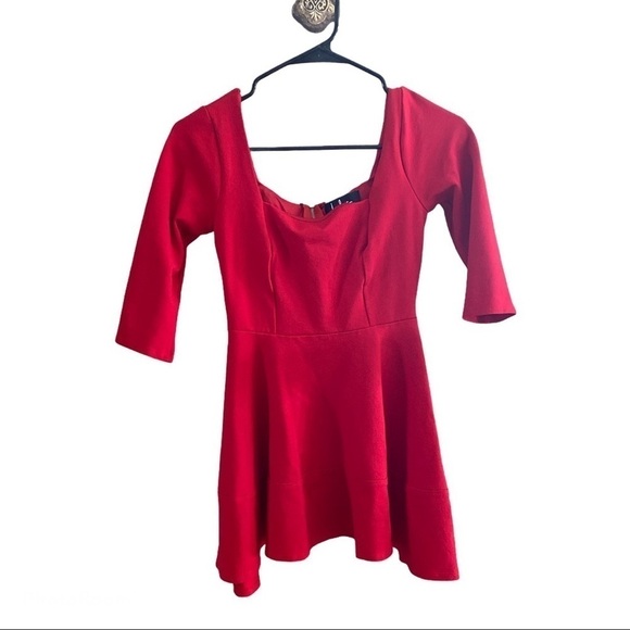 LULU'S Red Three-Quarter Sleeve Skater Dress NWOT - Picture 3 of 8